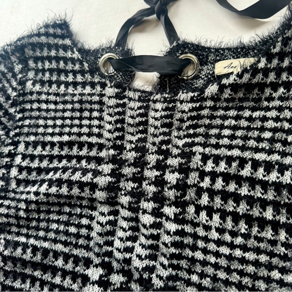 Ava couture fuzzy tie back pullover sweater ❤️ - Picture 4 of 8